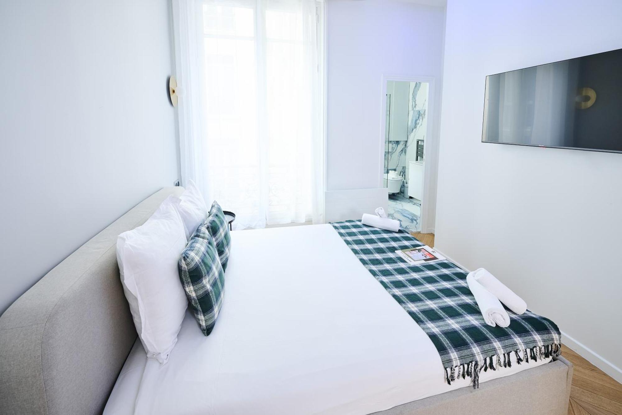Champs Elysees!Montaigne, New Luxurious 6Pers Flat Paris Bagian luar foto